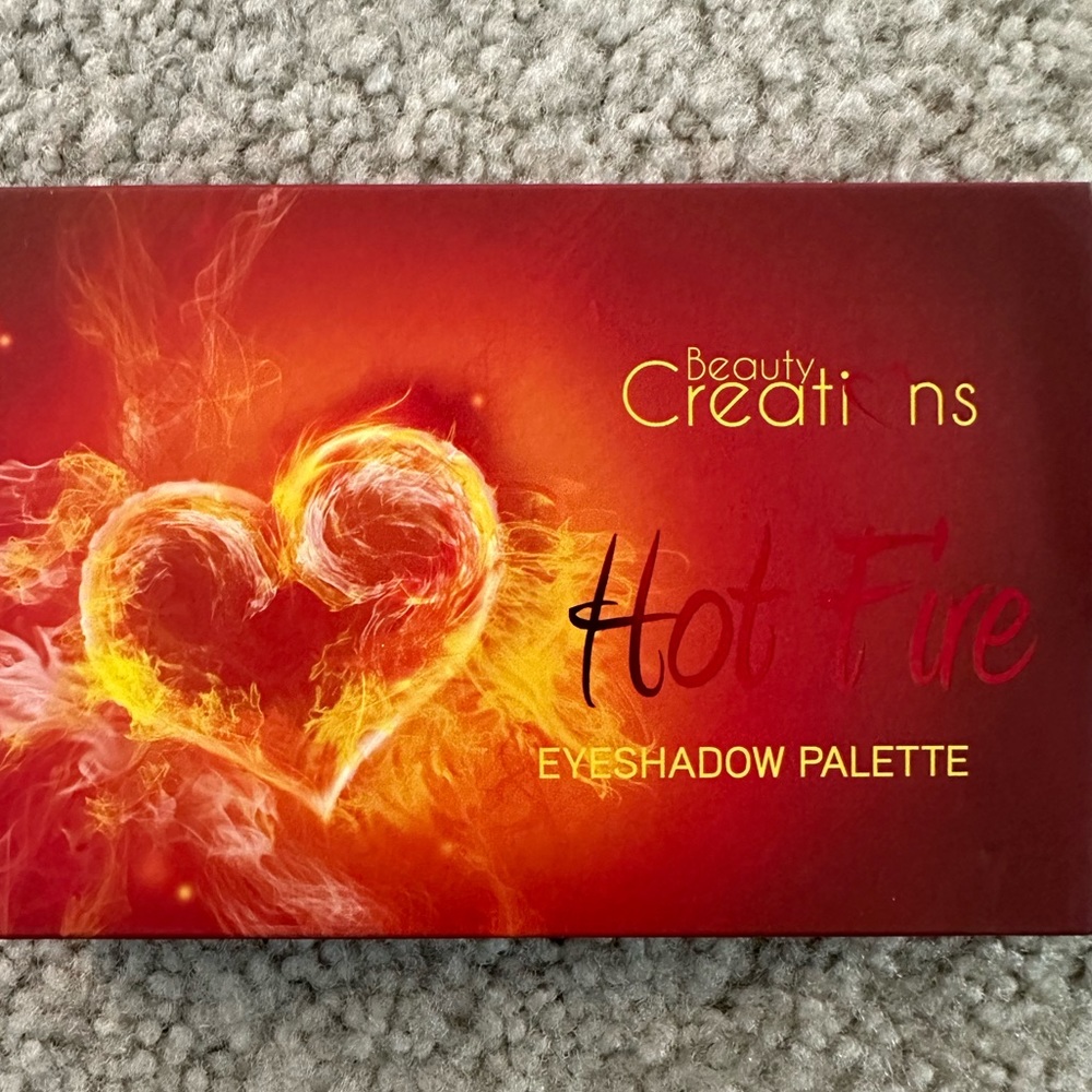 Beauty Creations Hot Fire Eyeshadow Palette